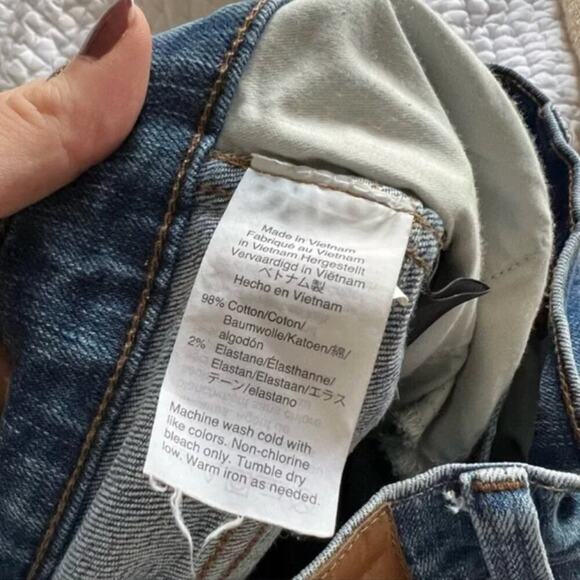 Madewell Slim Straight Jeans: Distressed Button-Front Edition - Picture 8 of 8